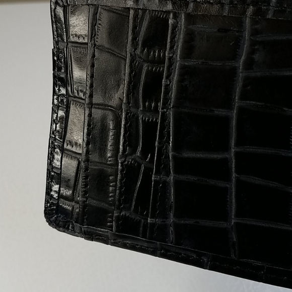 Identity stronghold coin and card holder - Picture 2 of 3